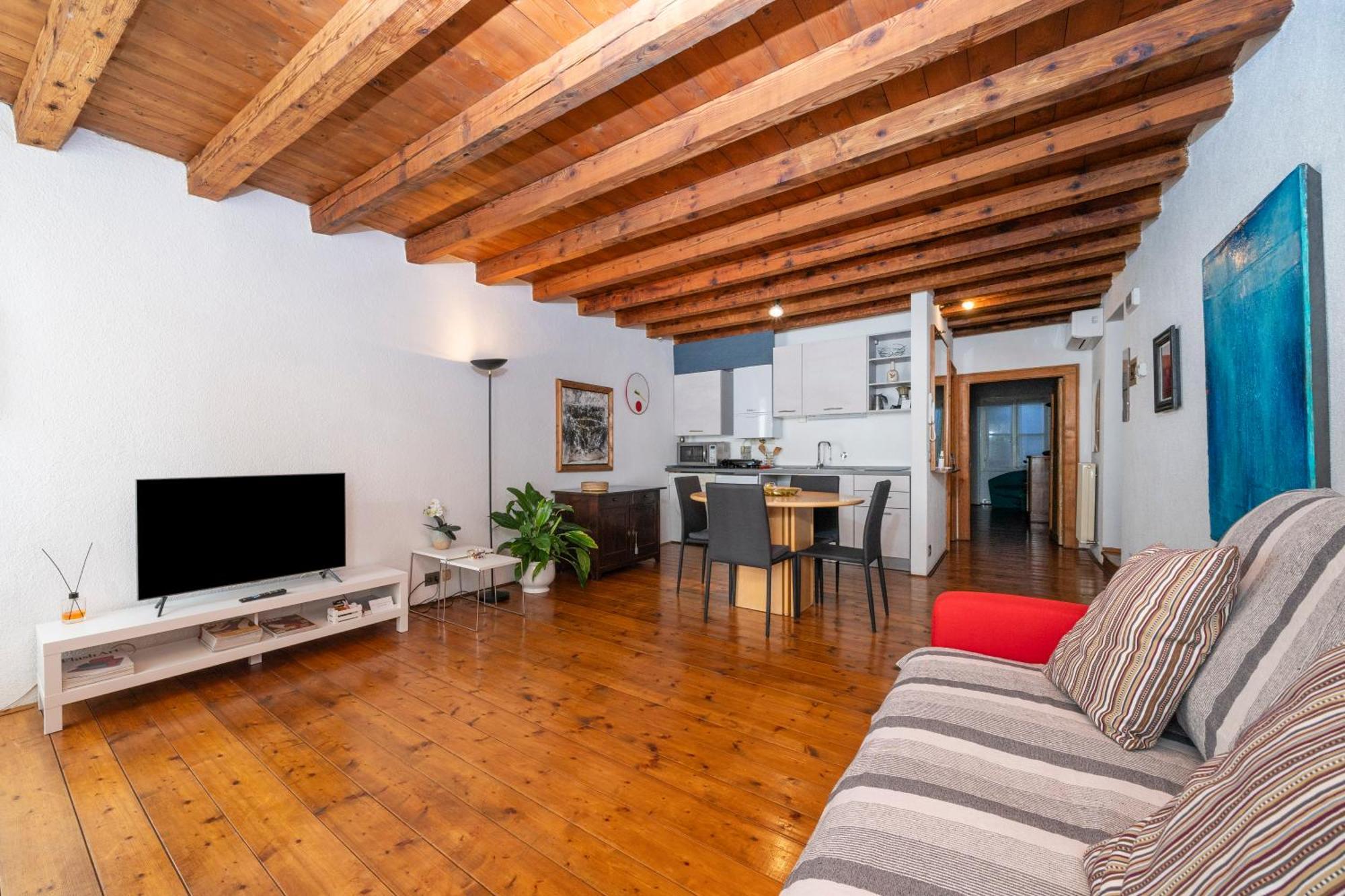 Atelier San Giacomo - Central Apartment Удине Екстериор снимка
